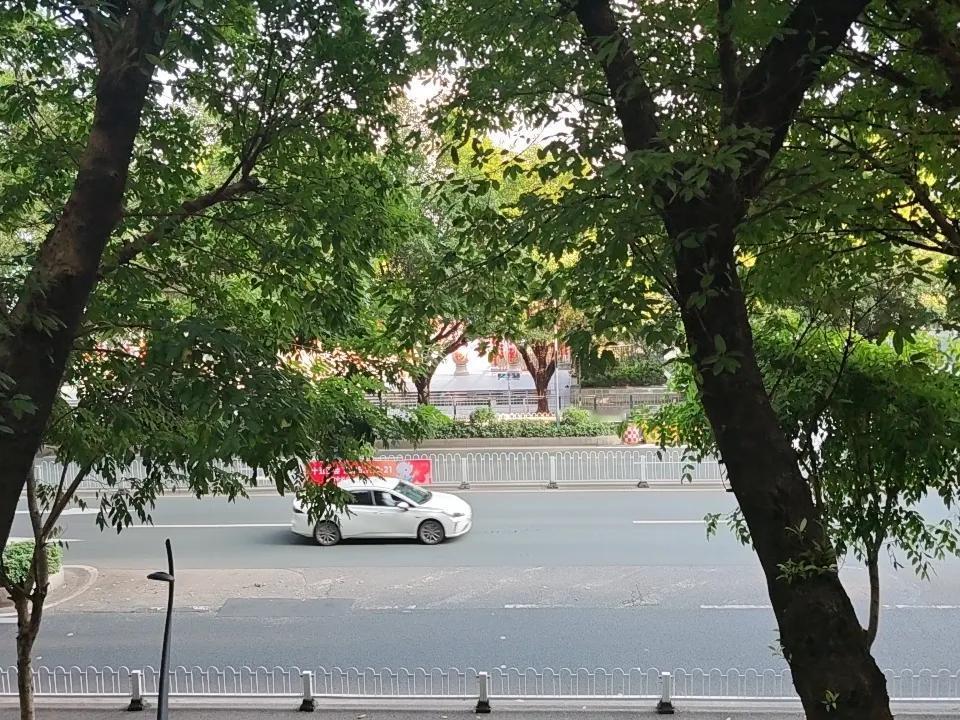今年的国庆和中秋你都去了哪里玩，相信大家都很忙，到底是在忙什么，大家都不清楚，反