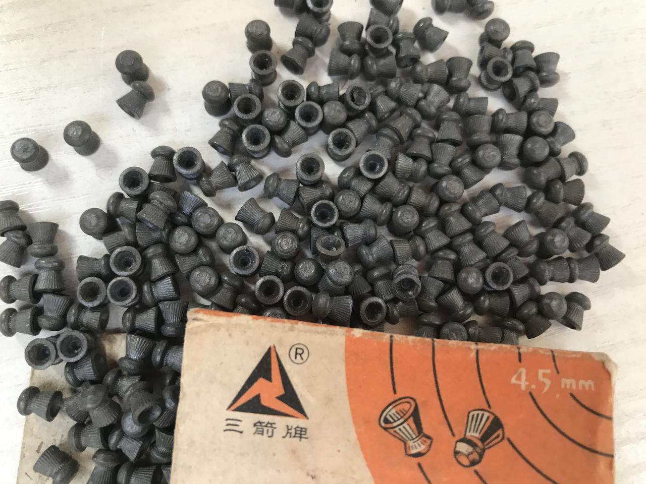 这跟黄豆差不多大，圆顶凹底像缩小版渔夫帽的物件，现在还有多少人记得是干什么用的？