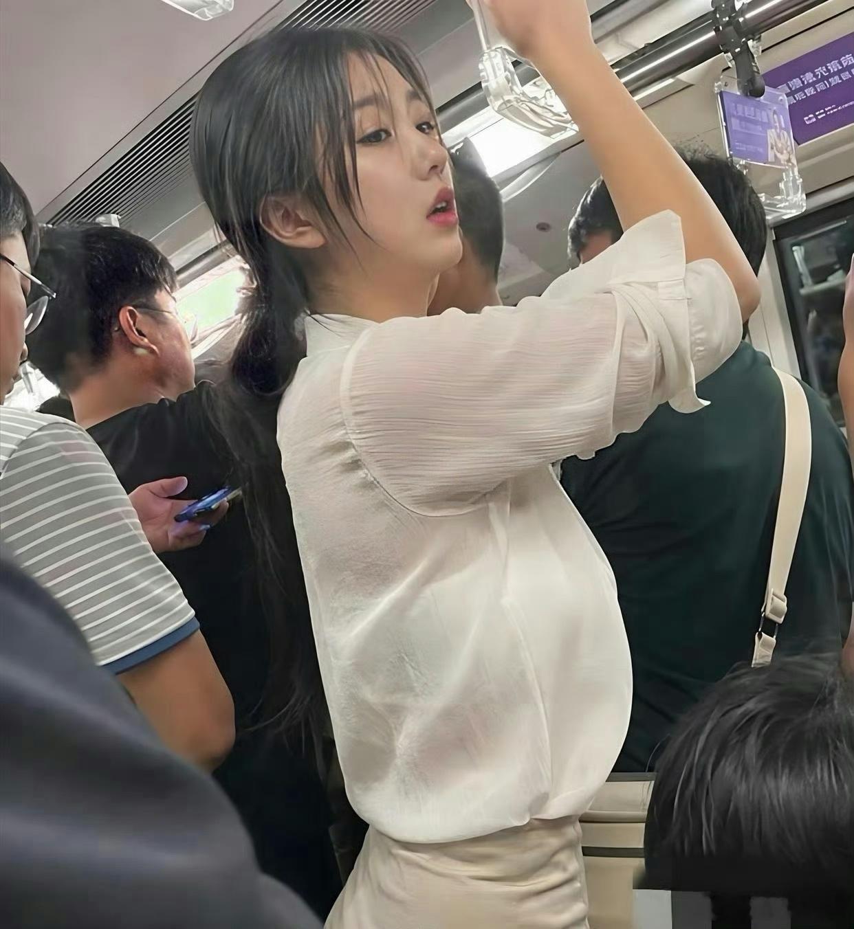 上班挤地铁该注意什么？ ​​​