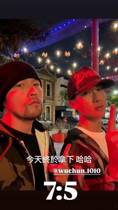偶遇周杰伦吴尊喝酸奶网友墨尔本偶遇吴尊和周杰伦在喝酸奶！墨尔本偶遇周杰伦吴尊喝酸