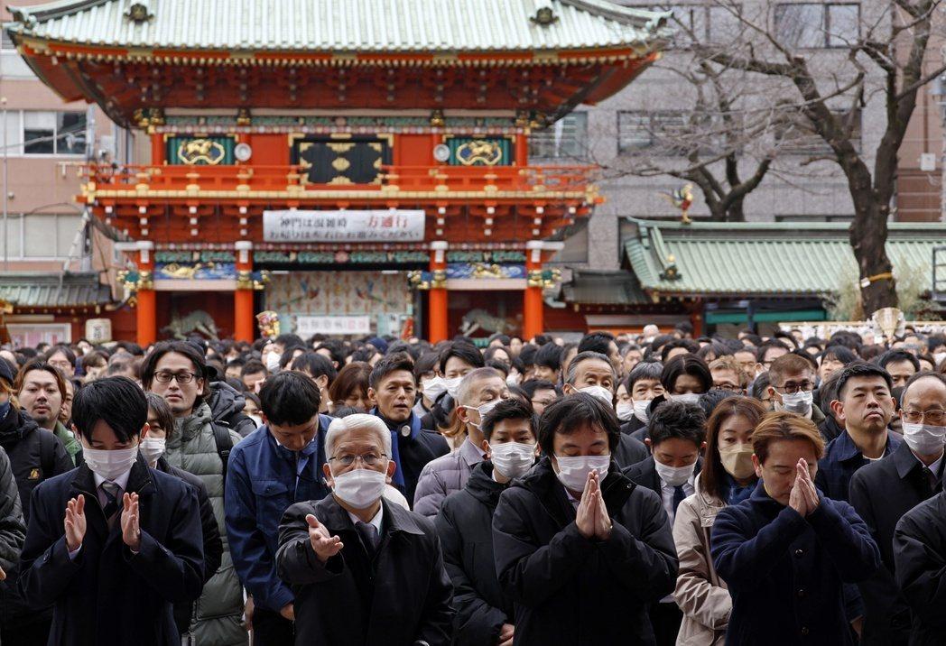 日本流感  大s去世    疾病与寒冷的新春：日本流感疫情严重，本周又有“最强寒