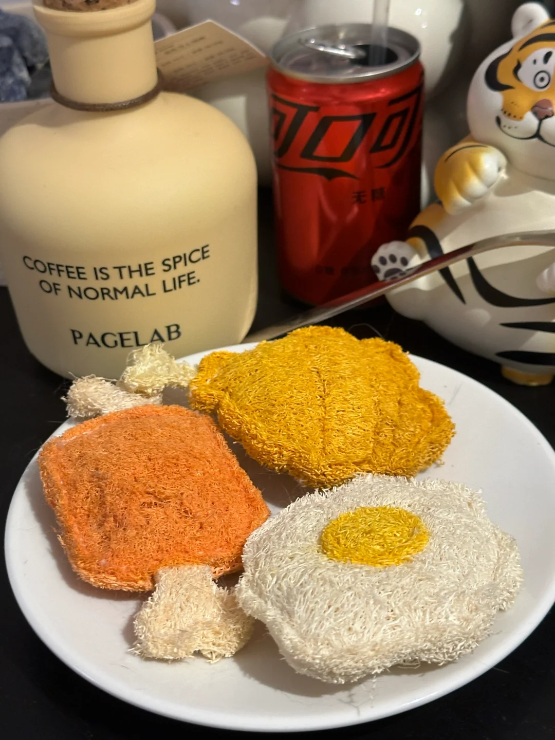 这猫咪玩具就不能给我吗🥹
