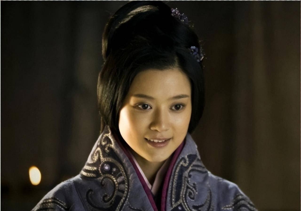刘邦最宠爱戚夫人，那为何他在临死之时不将吕后除掉，保全戚夫人母子呢？

刘邦最宠