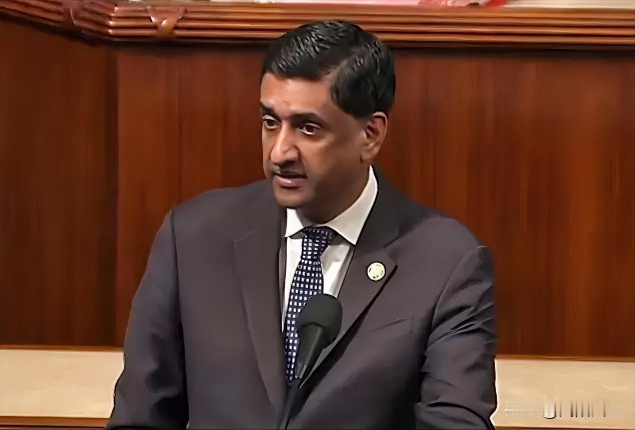 众议员罗·卡纳揭露，爱泼斯坦文件从联邦调查局那里就已经被涂改，并发出灵魂拷问。