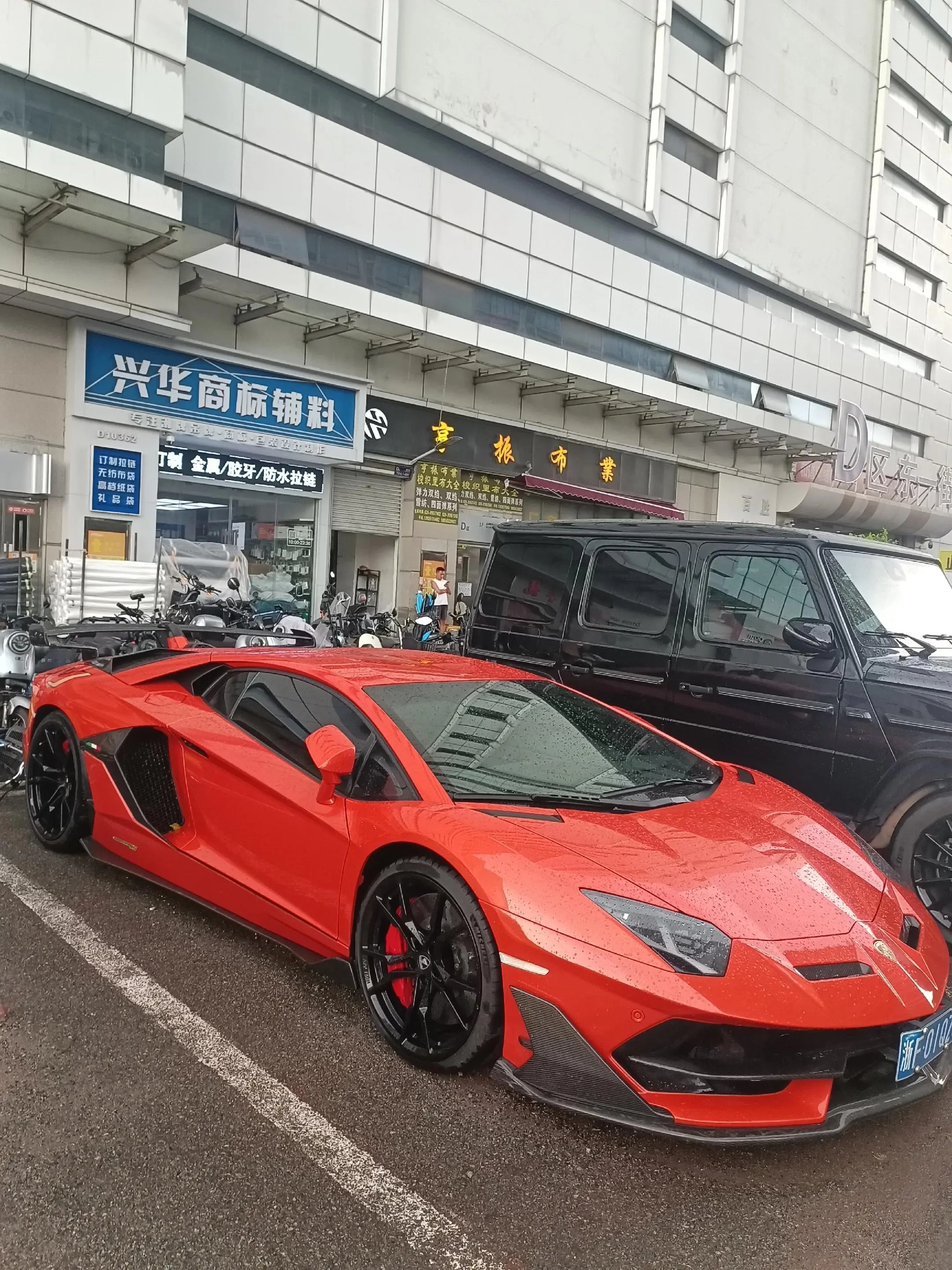 如果努力对生活有利的话，那么我希望的是法兰博基尼！