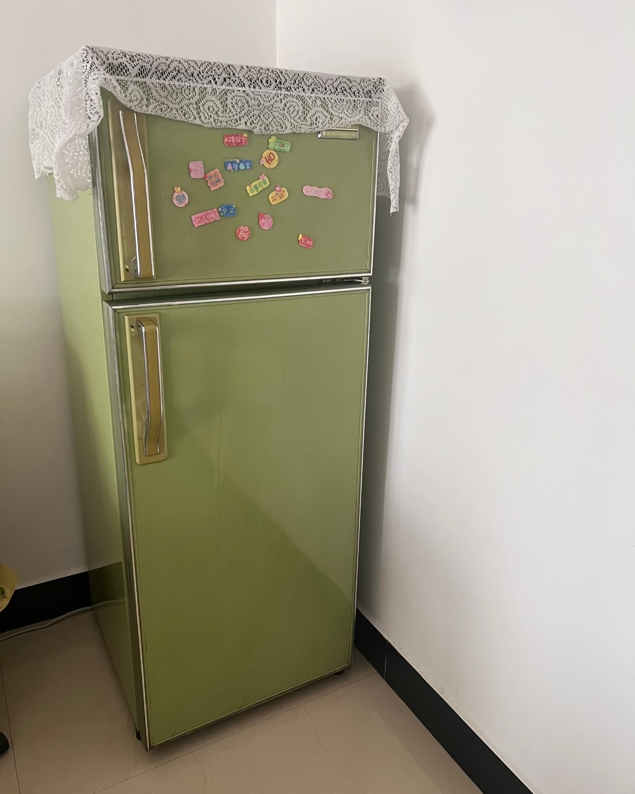 你家的老旧家电退役了吗你家那台用了快10年的空调，是不是噪音越来越大，制冷却越来