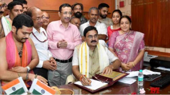 印度看完中国的出口管制清单，终于认清了一个残酷的现实

印度最近不得不面对一个有