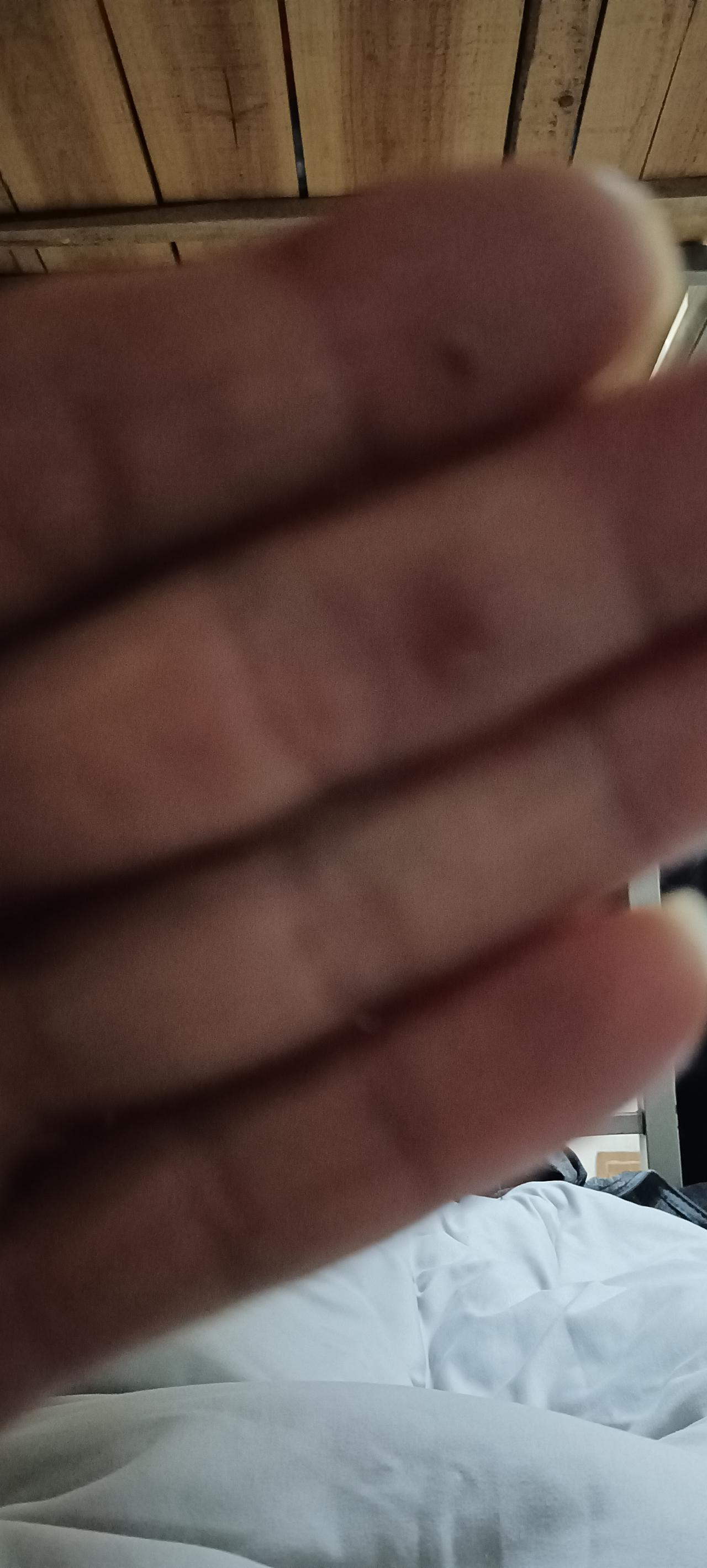 好累！
从早上7点起床，一直干到下午7点。
除了中晚餐各半小时。
妥妥的13小时