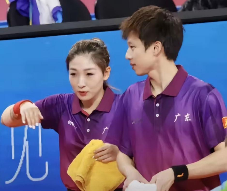 林高远/刘诗雯 4-3 袁励岑/王艺迪
11月13日，第15届全运会乒乓球混双第