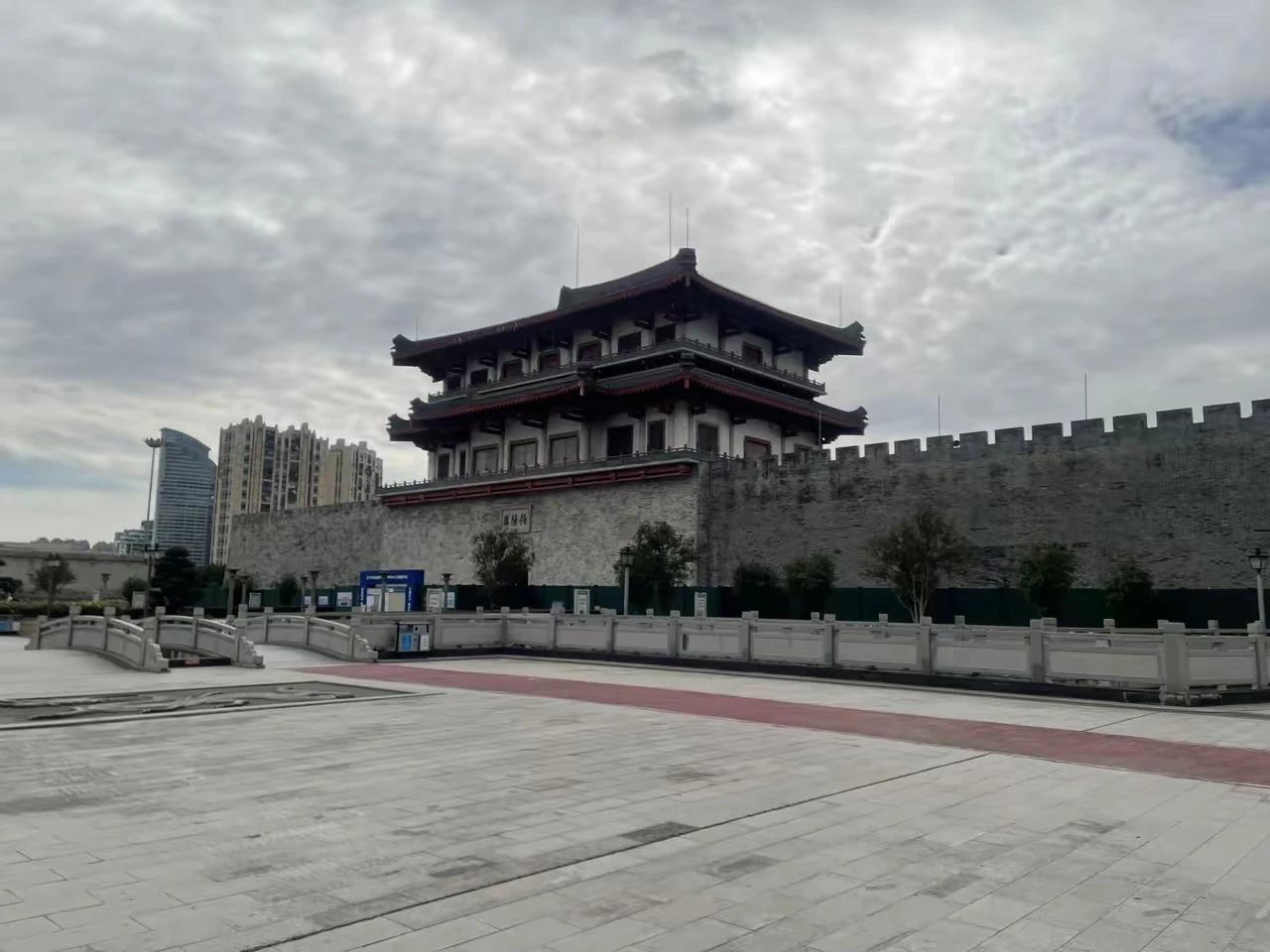 有点意思👏
揭阳楼