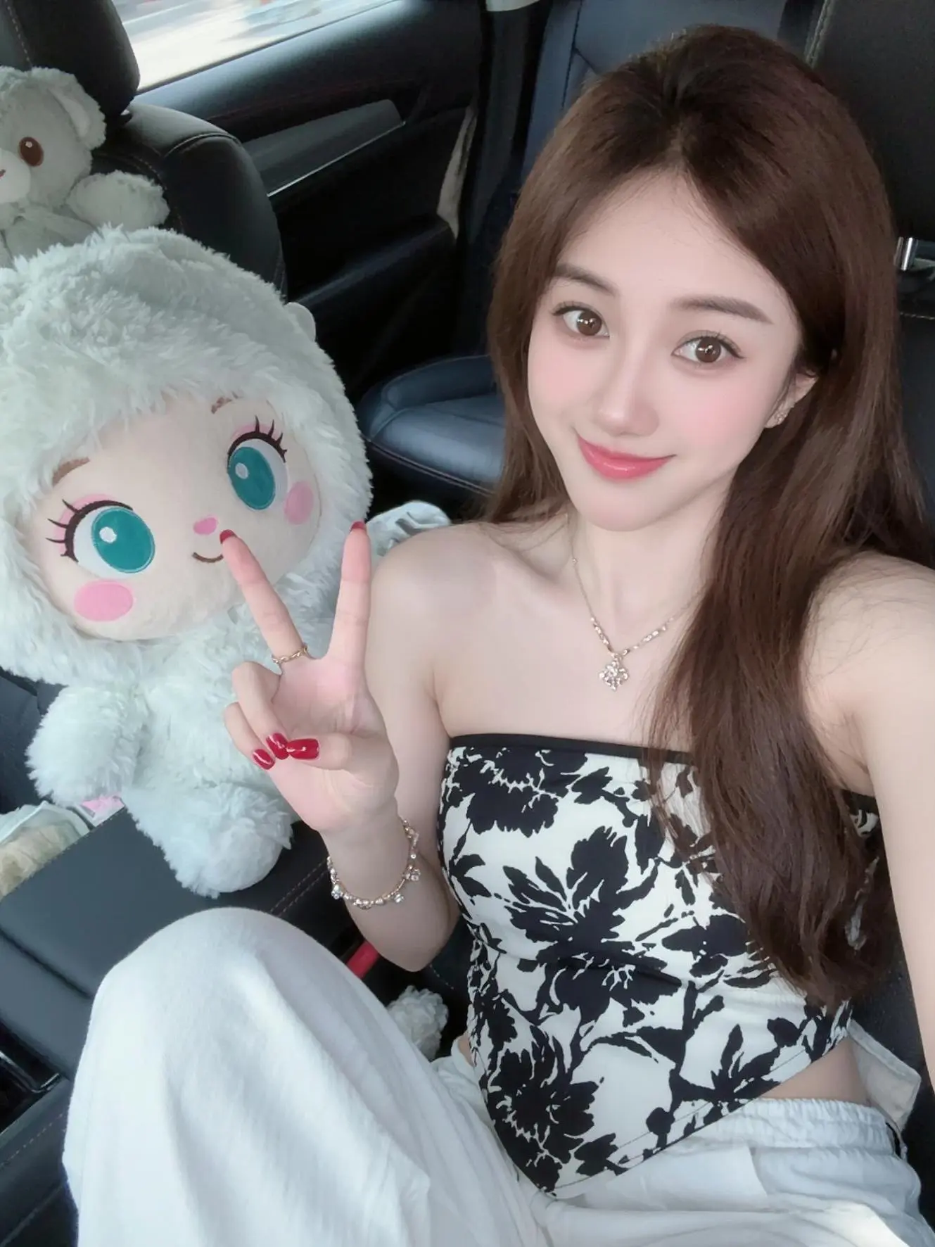 爱谁都有可能出错，但是爱自己，爱一百次 对一百次…