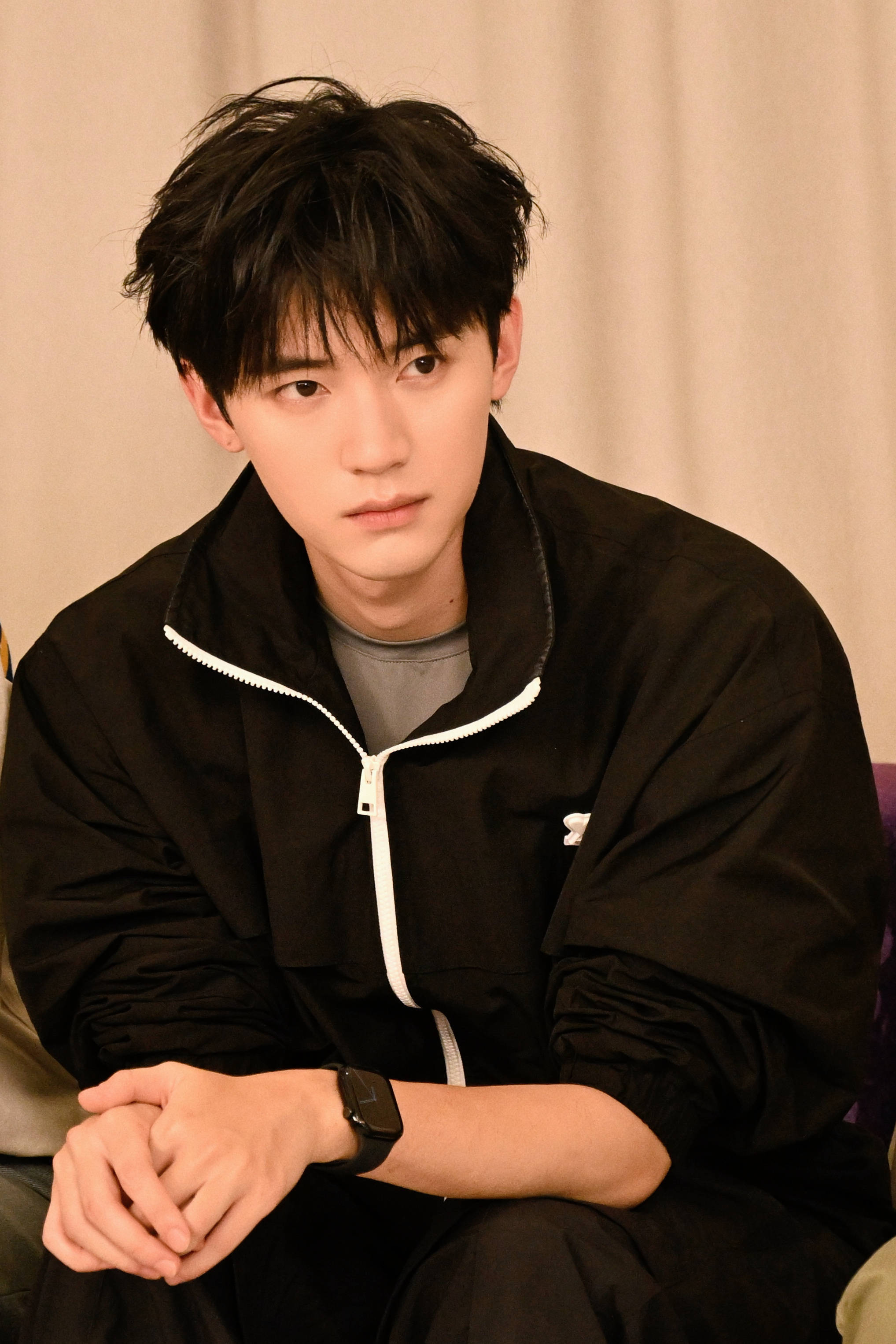 周翊然* 冷脸萌🧏🏻♂️ 