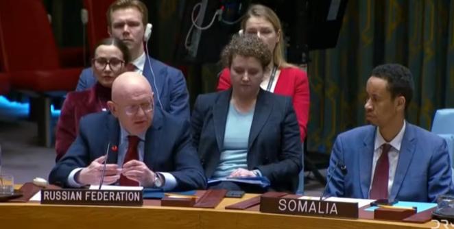 真是上赶子不是买卖，俄罗斯驻联合国代表安理会“认亲”遭乌克兰代表“嫌弃”。

在