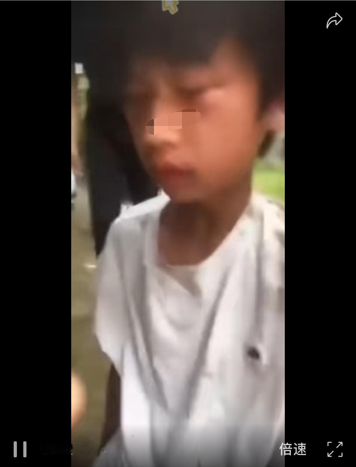 看了江西万载这个未成年人被殴打5分钟的视频，作为家长看了真的心在滴血。不禁要问未