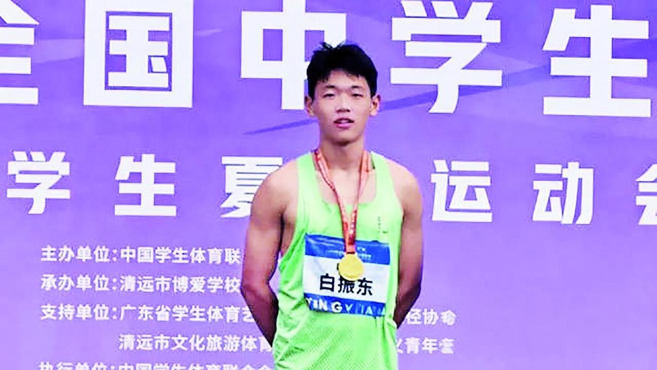 亚运会男子百米输了泰国文颂（布森），但是，我们也有挑战文颂的人。

虽然不是谢震