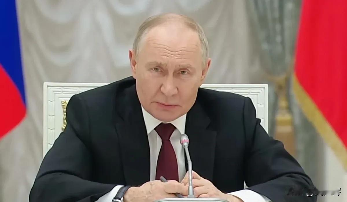 至2035年俄罗斯将年产3000辆坦克
 
美国《军事观察杂志》报道，俄军部队接