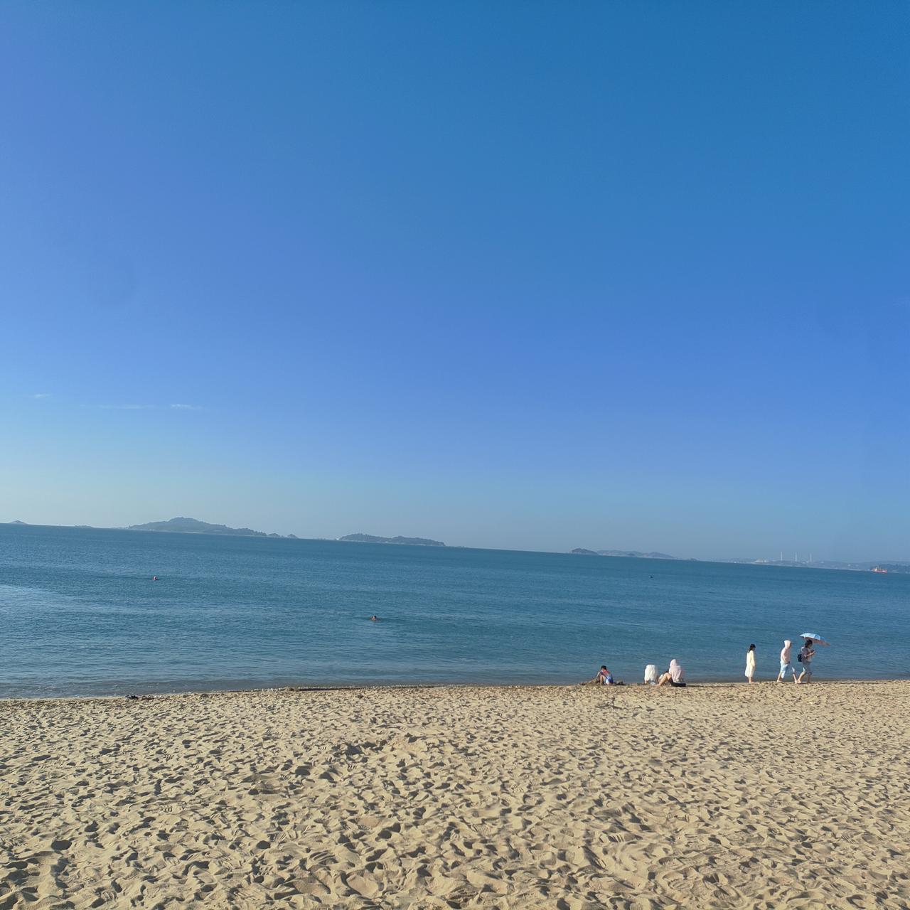 夏日生活打卡季说台风巴威要影响厦门了，可是海面上还特别的风平浪静。巴威现在在哪里