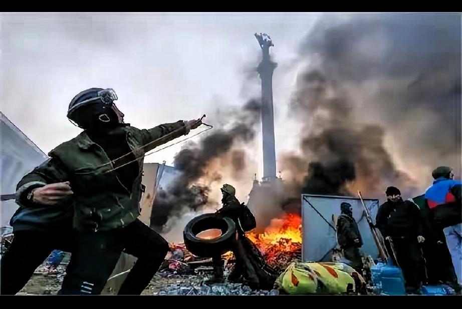 天呐，太惨了！
刚要冲进去救人，
第二颗导弹就到了，人瞬间就没了。
 
俄罗斯大