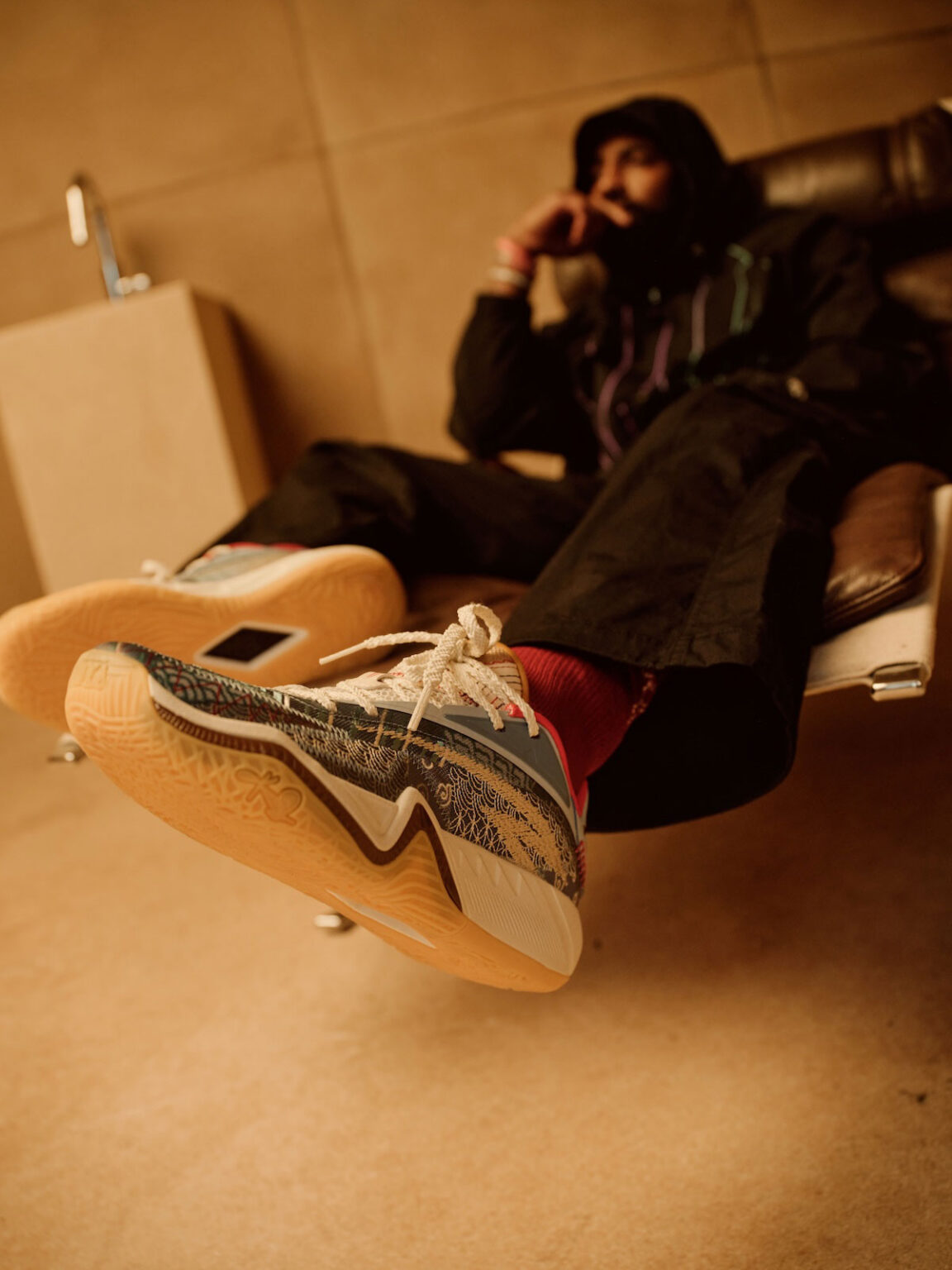 Sneaker Politics 与 ANTA 携手打造的 Kai 3 “Pat