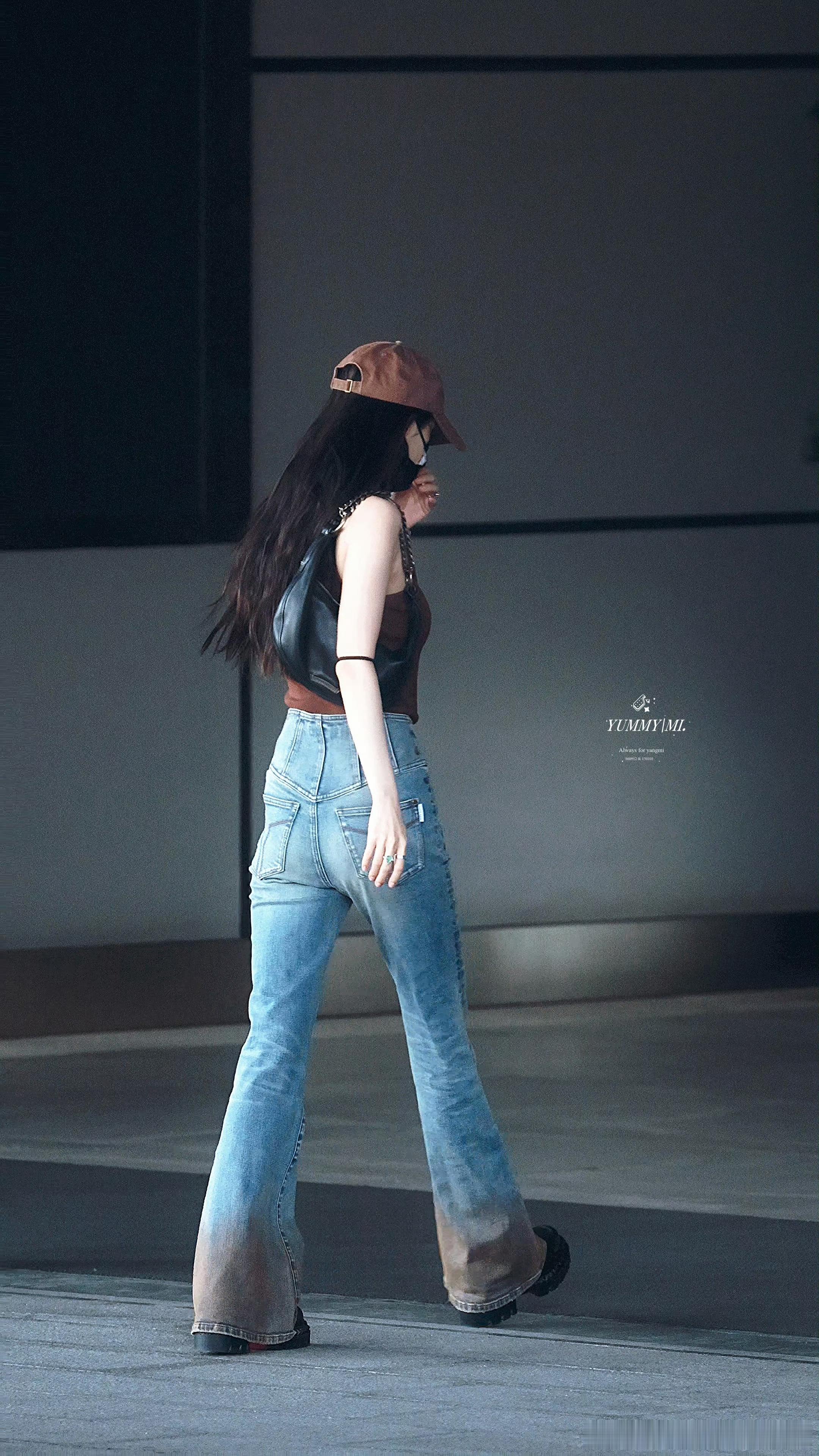 杨幂裤脚杨幂私服好美[爱慕] ​​​