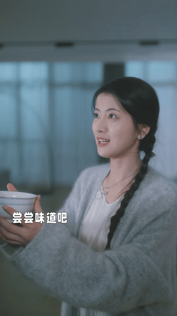 顶着18岁的脸干着28岁的事以为是公平竞争，结果人家早是老夫老妻，申浩男新剧设定