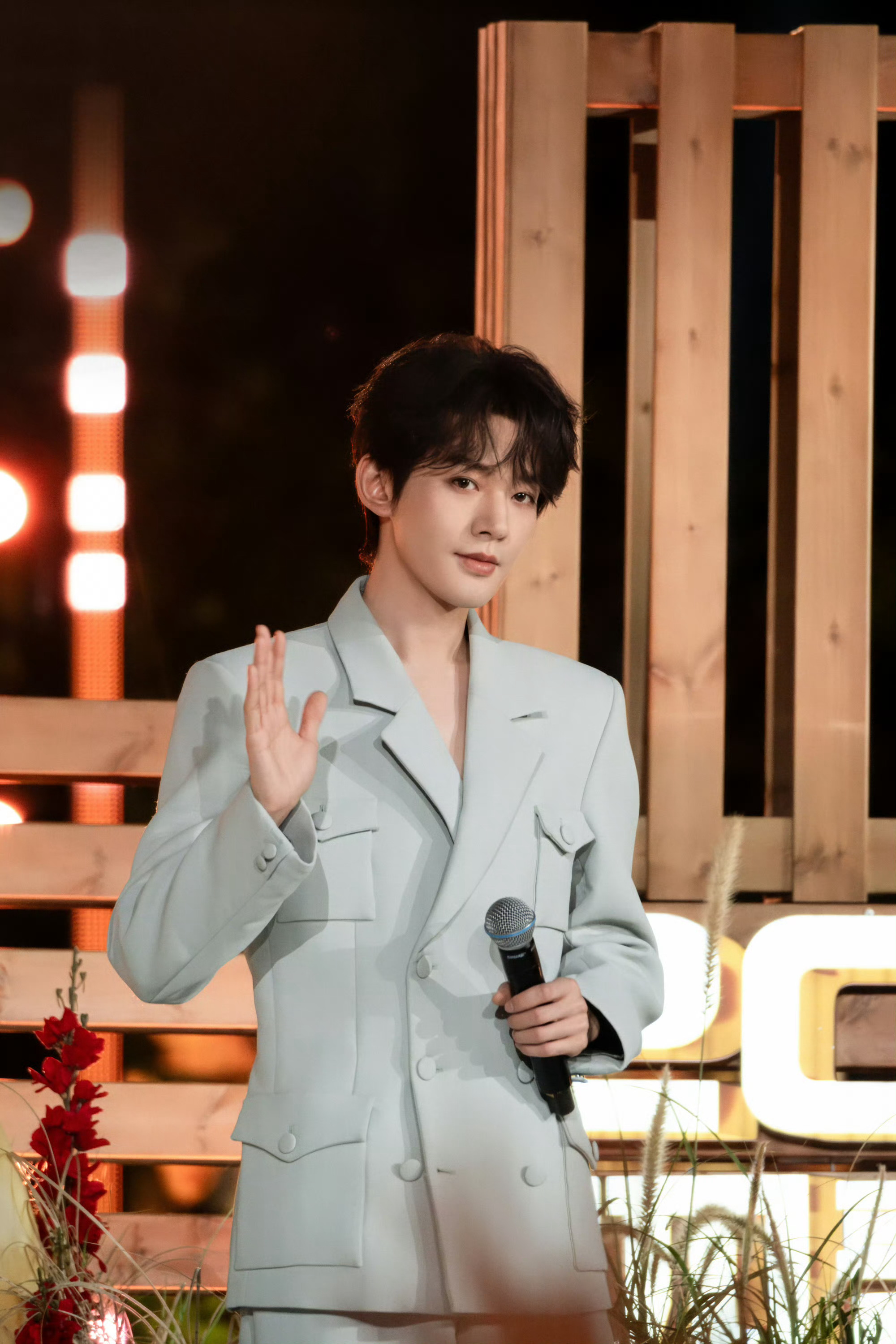 邓为连续2年参加央视五四晚会对接通知: ：邓为将在4月20日 深圳录制《央视五四