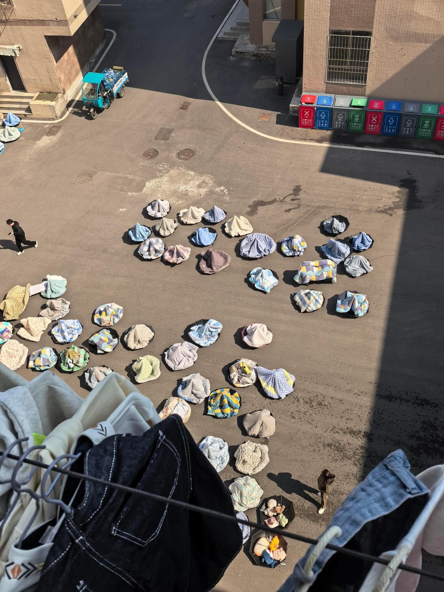 中国人对于晒被子的执念 