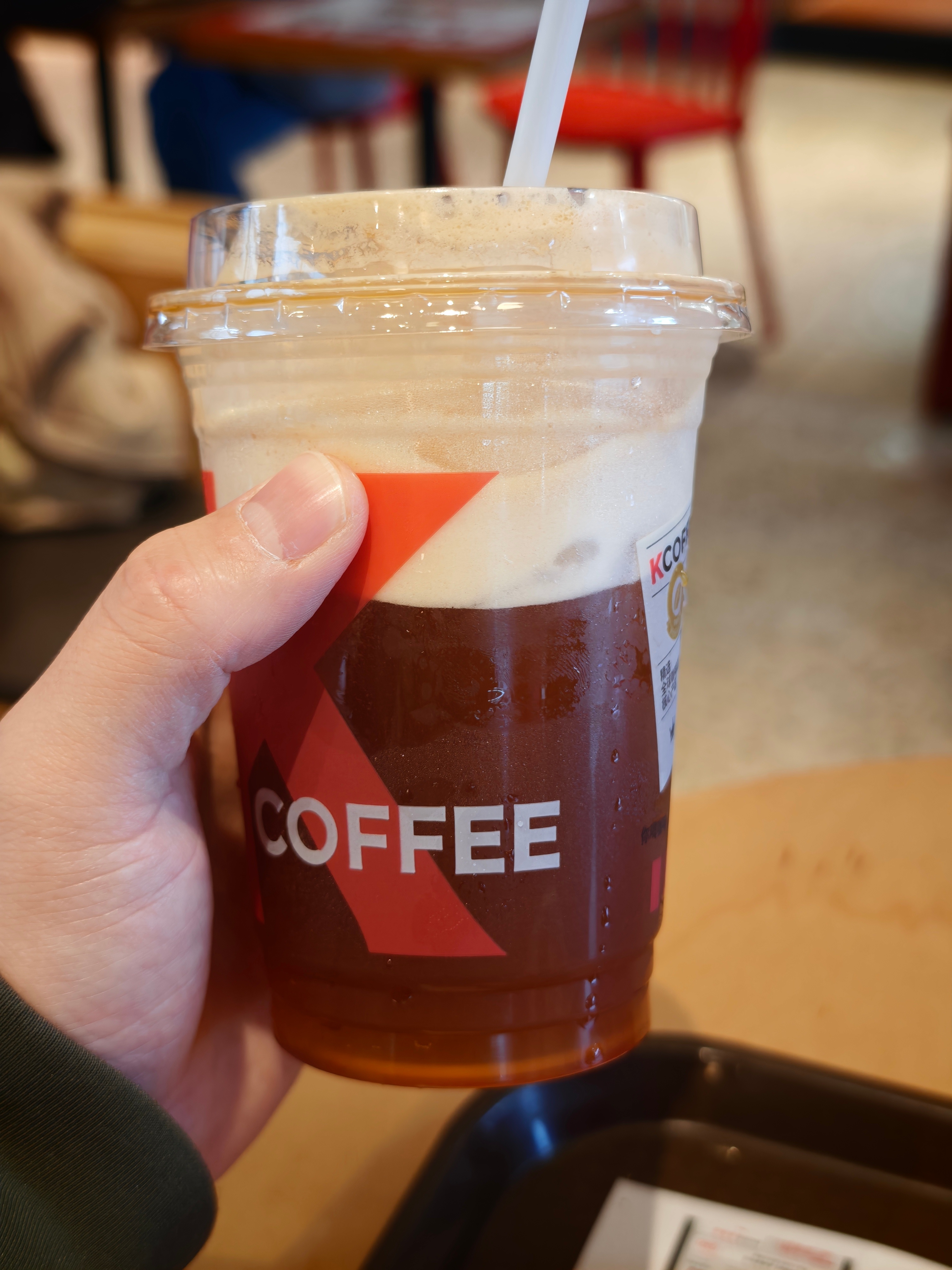 肯德基的这个果咖我喝下来一直是甜到齁，今天才发现可以定制少甜，虽然只有一个选项，