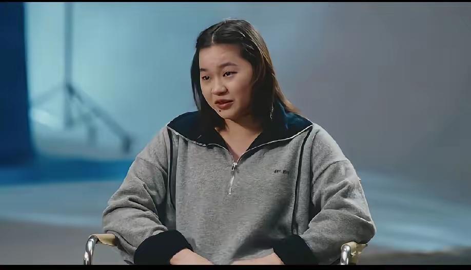 全红婵仅说了一句话，令所有人都沉默了，她说:“不要在骂我了，是啊，人红是非多”。