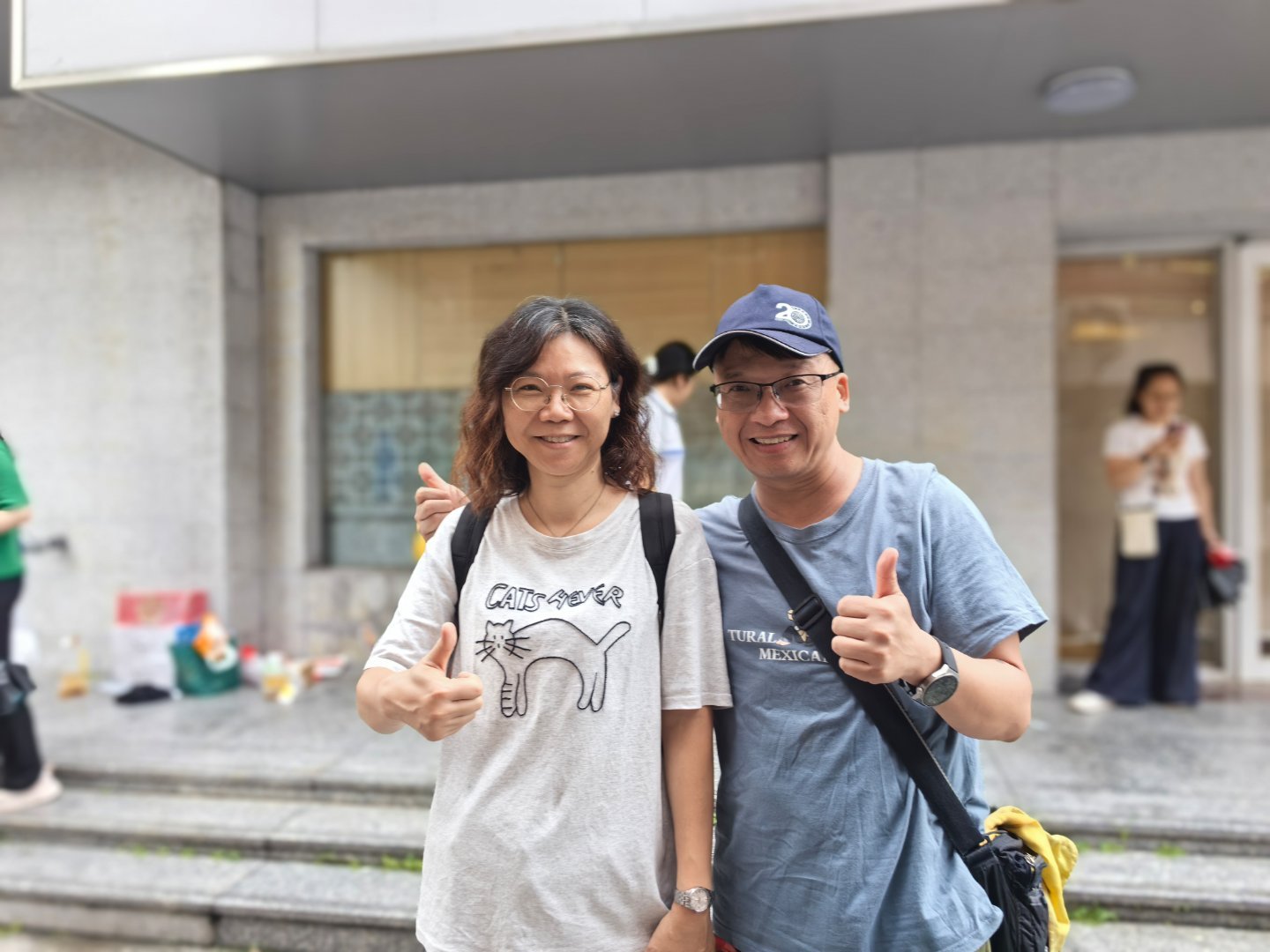 今天又专门和大学好同学见个面，聊个天！好缘尽现！难得同窗有情谊，光阴似箭有欢喜！