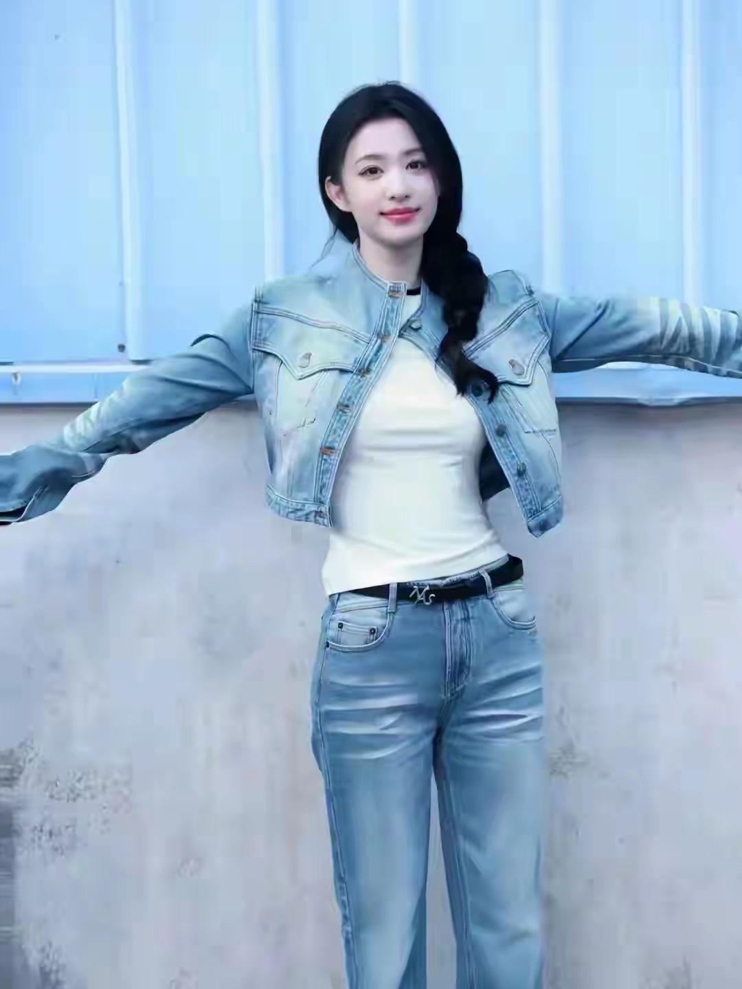 王楚然太美了，身材也好