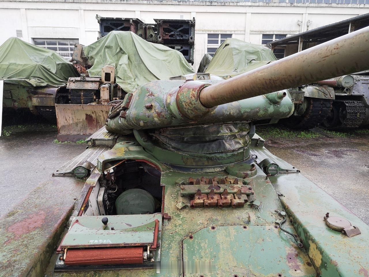 法国ELC EVEN 90轻型坦克遗迹烽火问鼎计划每天认识一件兵器