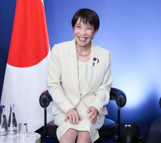 导弹围着日本转，它没急；稀土卡住脖子，它没急；可中国刚通报几起日本间谍案，日本外