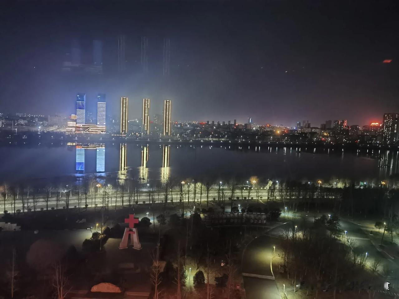 你能发一张城市最美的夜景吗你能看出这是临沂的夜景吗？很多年没到过临沂了，变化非常