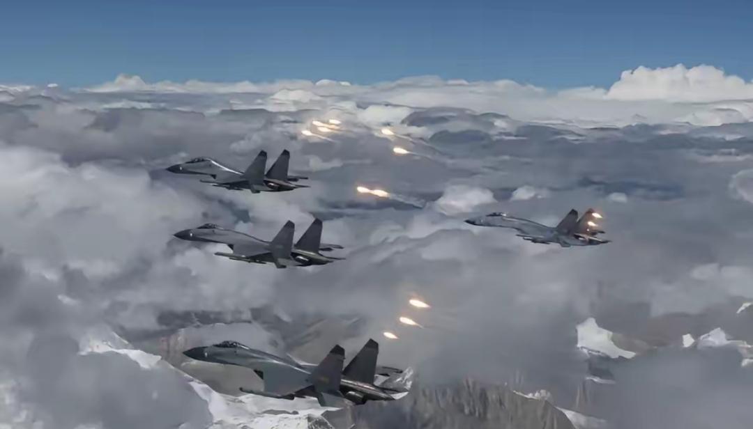 真的是大快人心!被中方制裁的日本自卫队前统合幕僚长岩崎茂，被曝在中方境内竟然真的