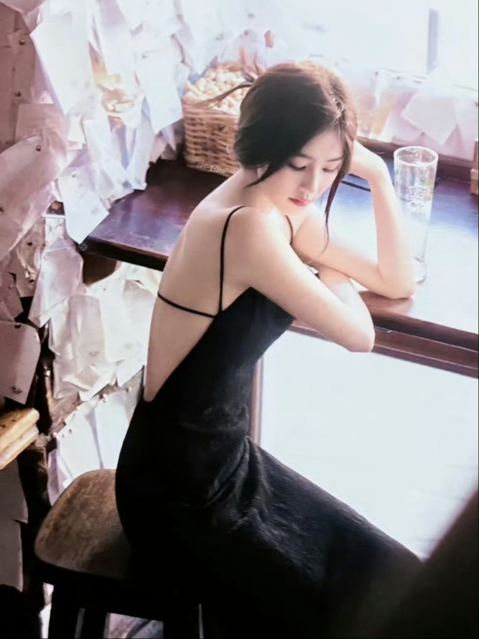 白鹿 白鹿 白鹿叶璃 拥有让人无法拒绝的惊世美貌
