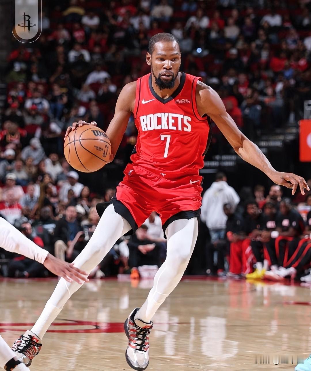 火箭擒“无华狼”，比赛打得太苦了！

1，杜兰特又是血战40分钟，在三项命中率无