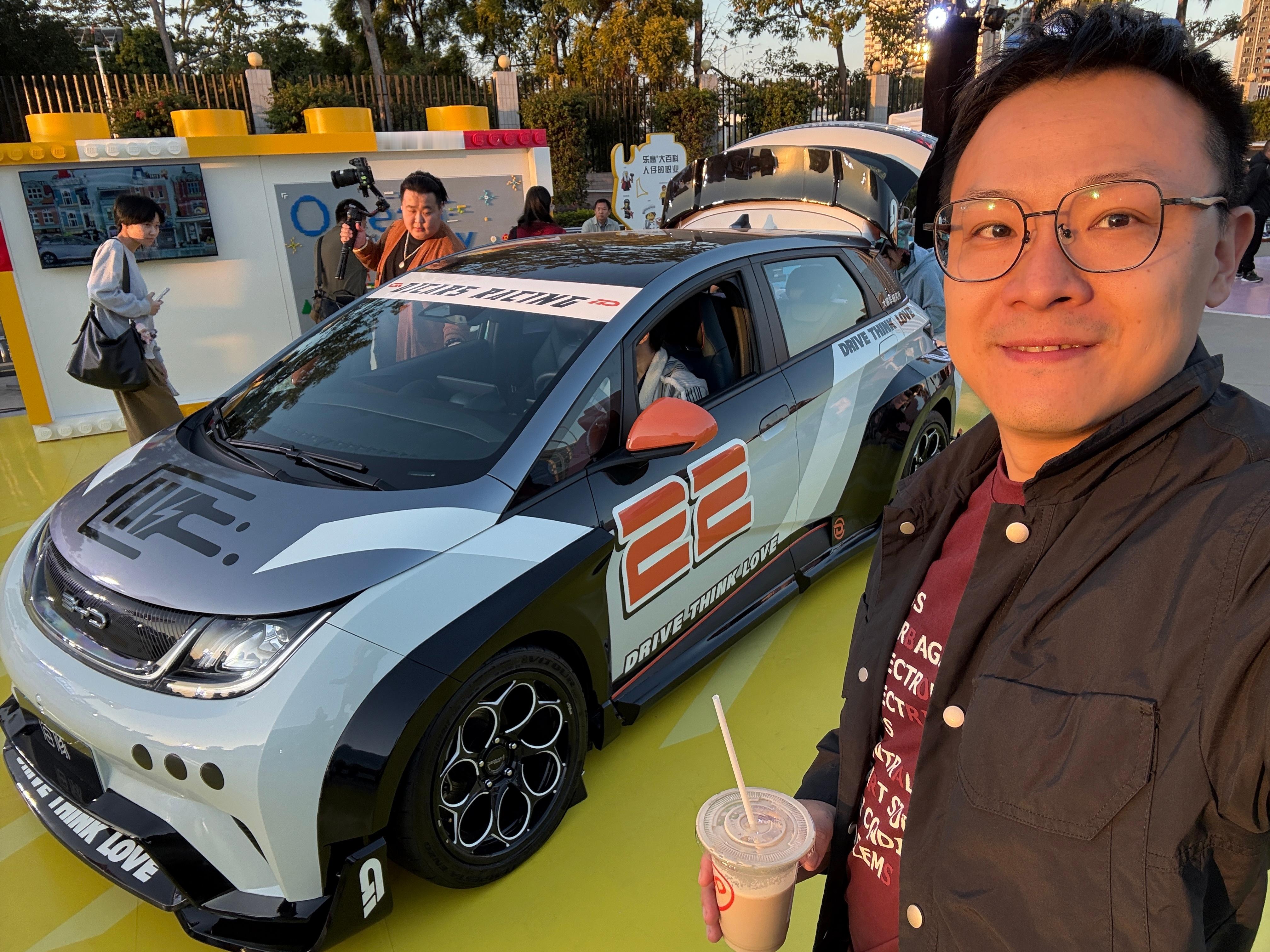 以海豹和海豚的双料车主参加海洋网四周年的年会，不愧是拥有600万车主的大家庭，现