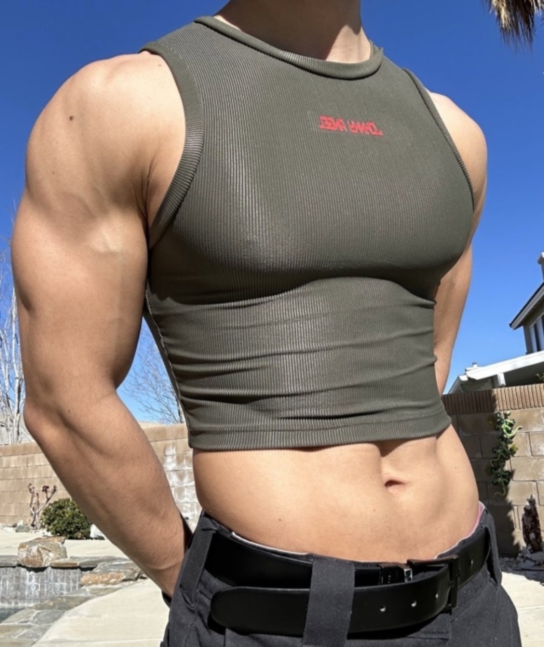 ： 
