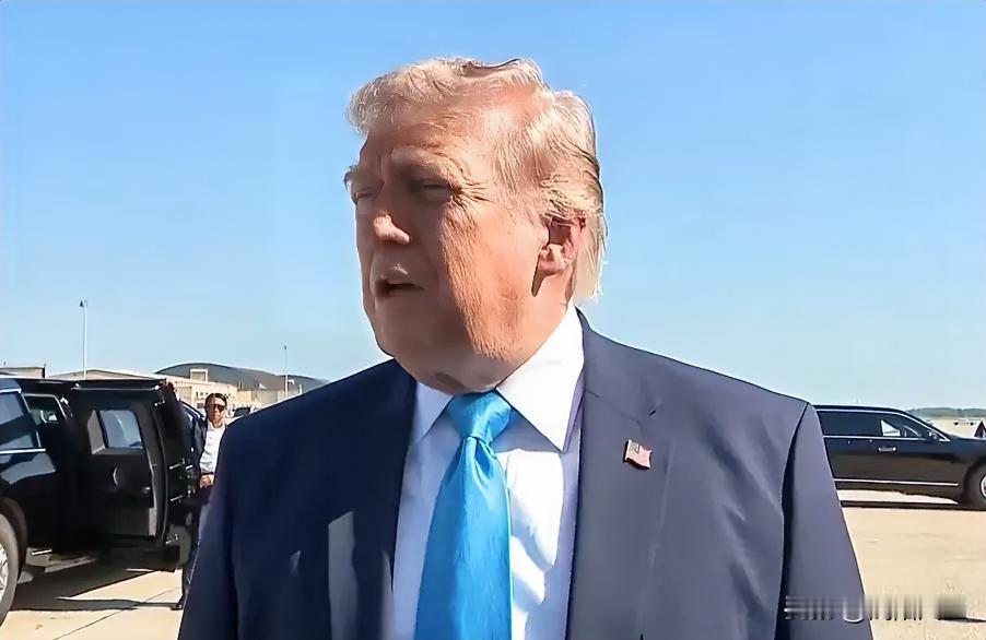 记者:“你对内塔尼亚胡就伊朗问题说了什么？关于推迟打击行动多久，你又说了什么？”