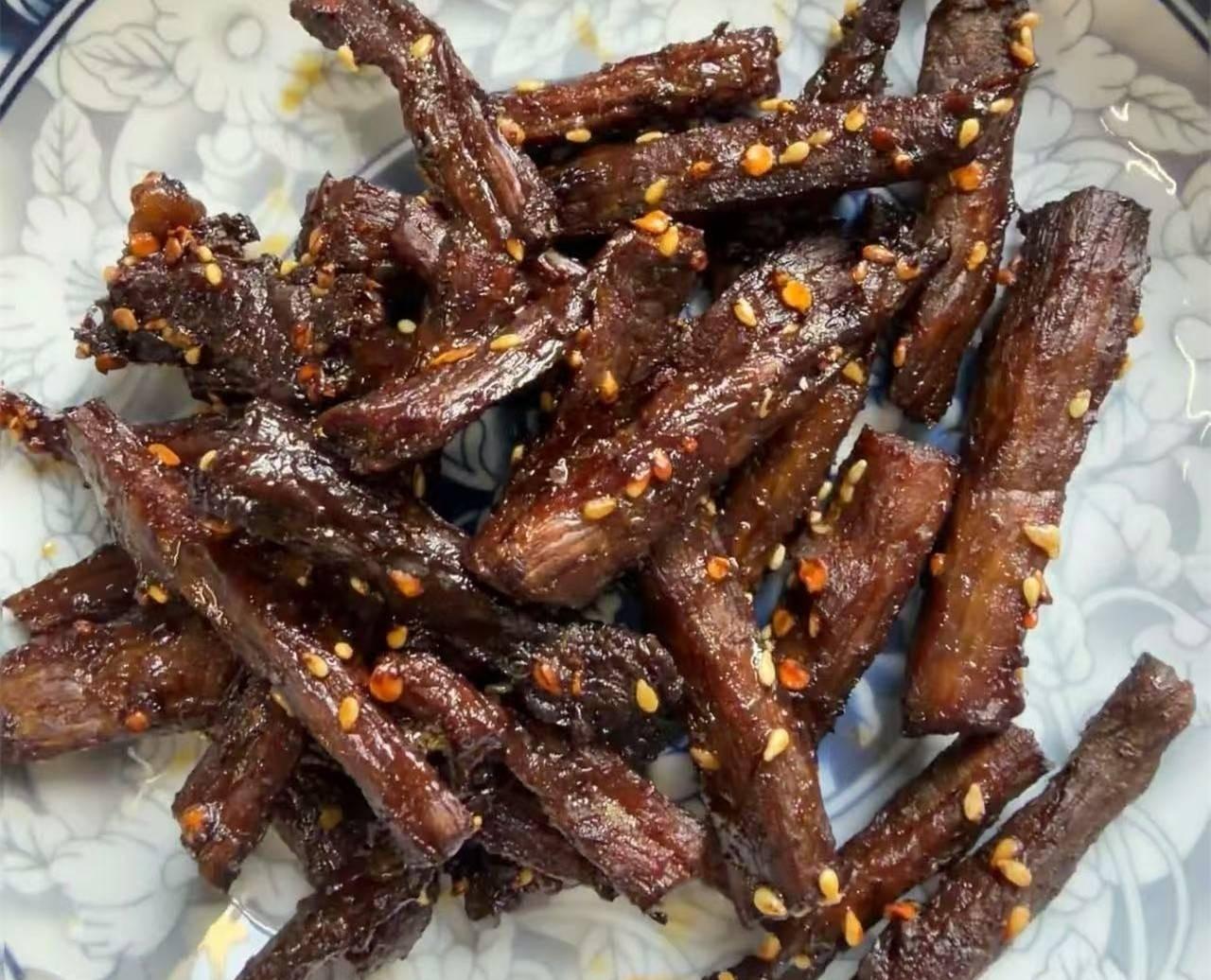 6月，建议中老年人别太节俭，这4种零食该吃就吃，身体硬朗才是福
夏天一到，人就容
