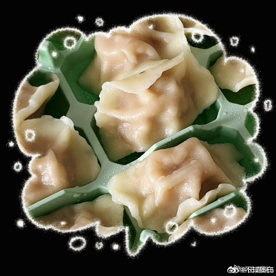 田嘉瑞为了吃醋买饺子田嘉瑞为了吃醋买饺子就这个龙神露芜衣寄灵大三角好嗑呀😋听见