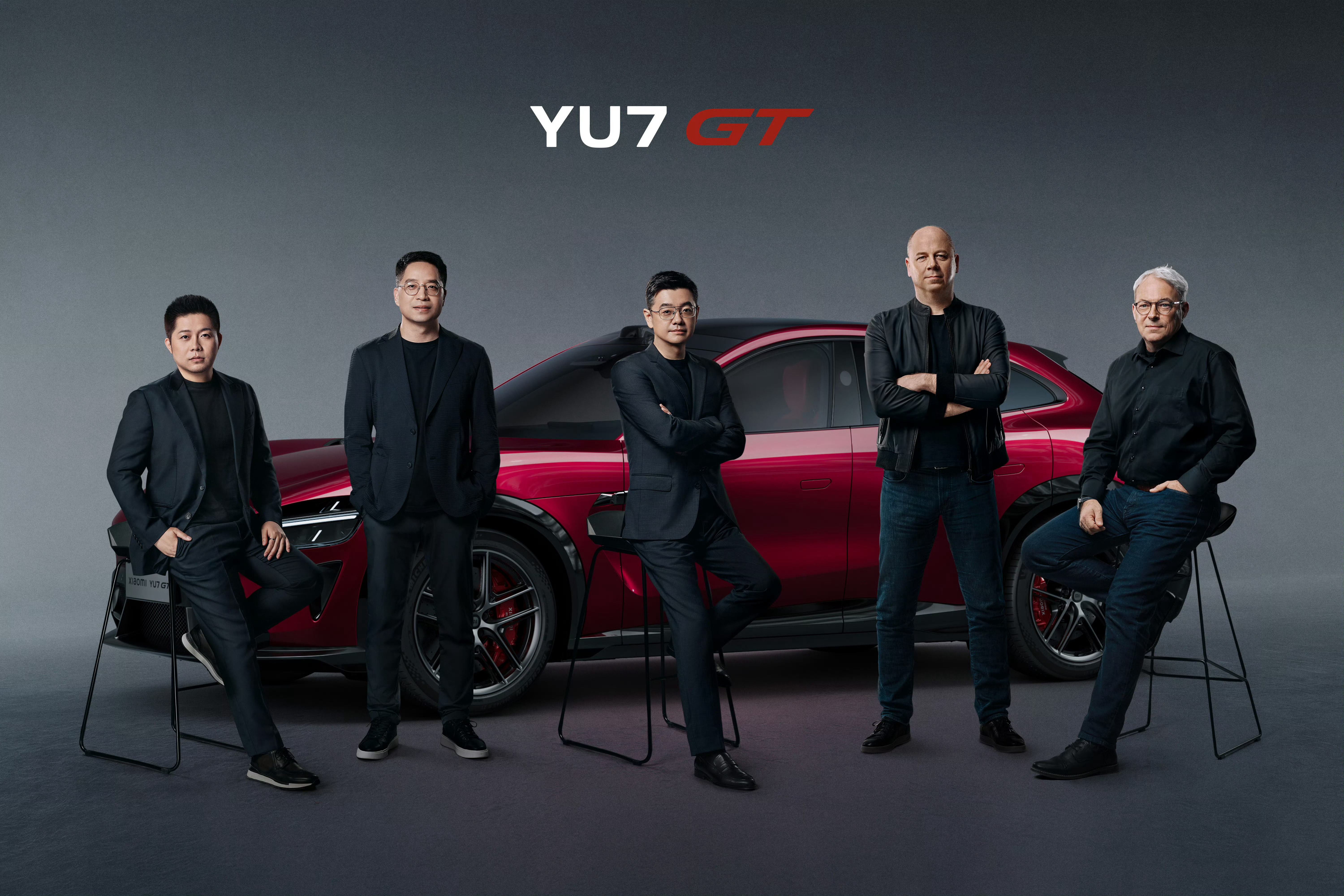 YU7 GT，由他们领衔打造：左起为小米YU7设计负责人 Shin、工程负责人 