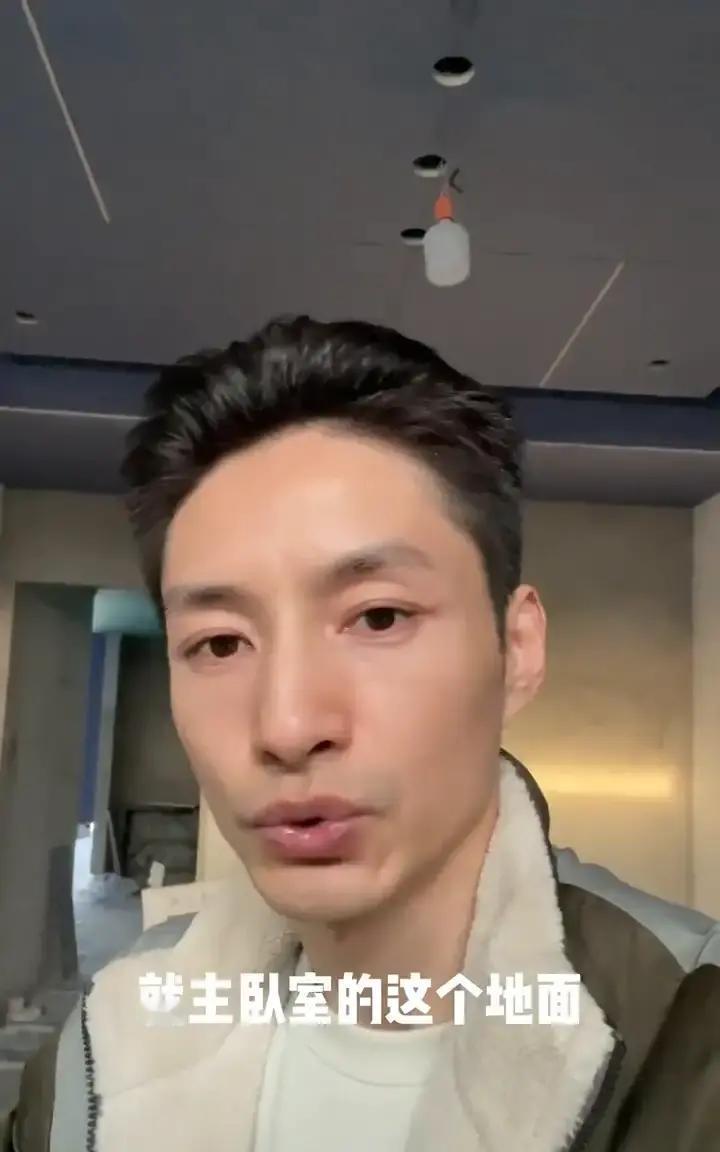 别怪太阳了！你家里那条缝，九成是“人祸”。
 
南向房间温差15度？合格施工扛得