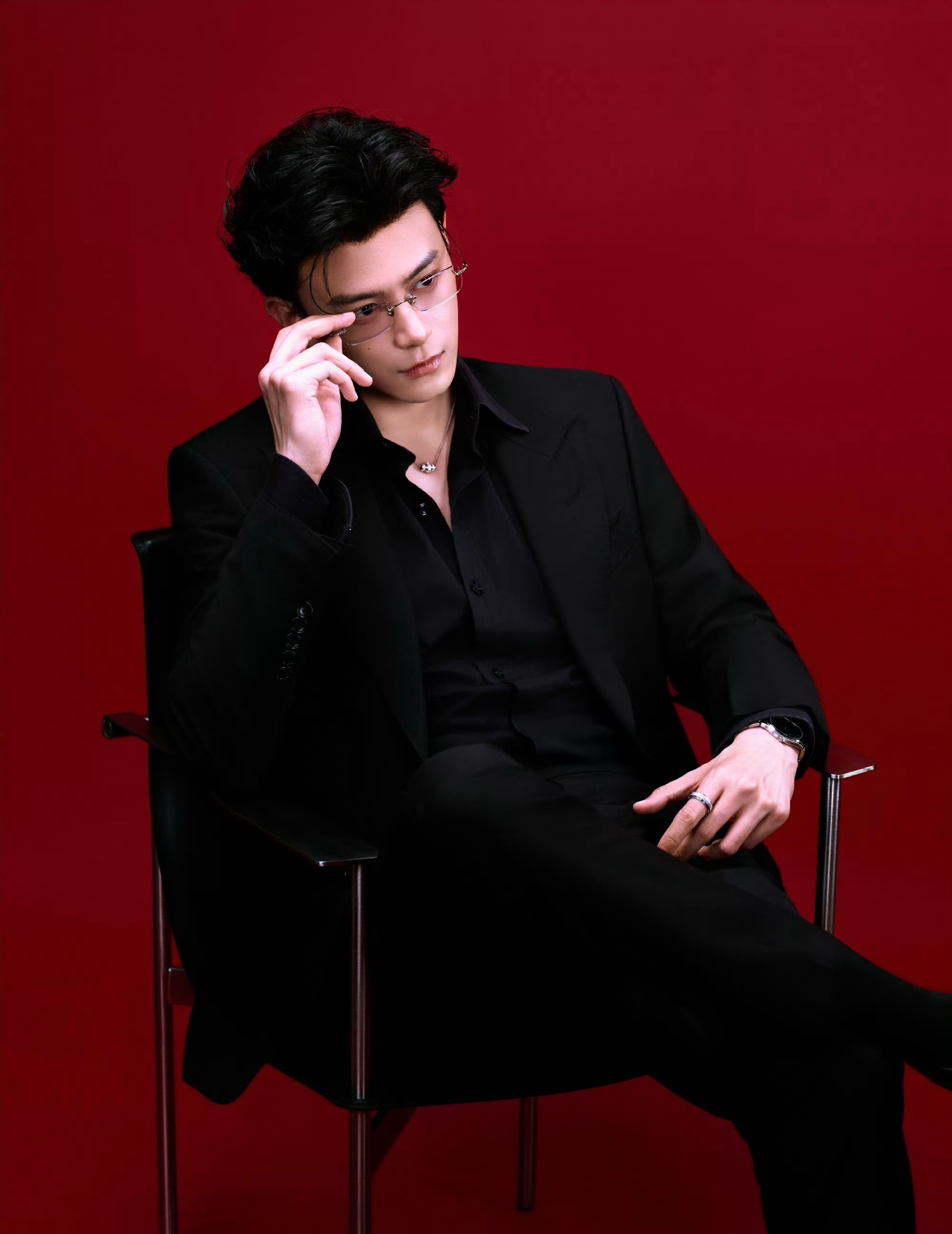 邓凯｜今日活动造型邓凯TOM FORD BEAUTY品牌直播活动。状态满分邓凯 