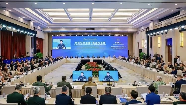 国家重磅官宣！出口猛增，人民币同步升值：经济核心症结在国内
最新外贸数据新鲜出炉