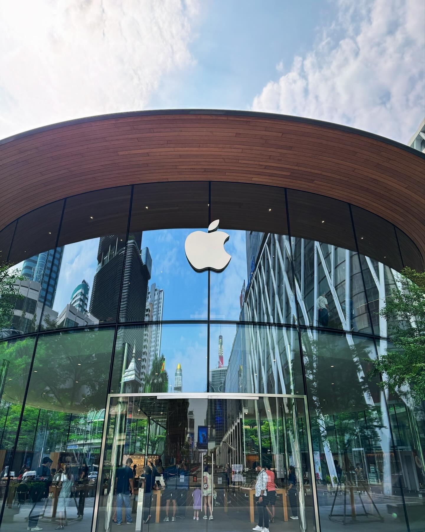 曼谷  Apple Central World 打卡这家店开了两三年，今天终于