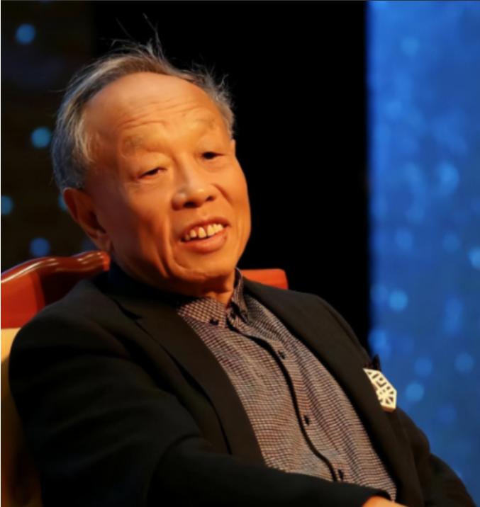 他是驻美大使，在美国大学演讲时，被一老太太质问为什么要侵略西藏？他一句话反问，让