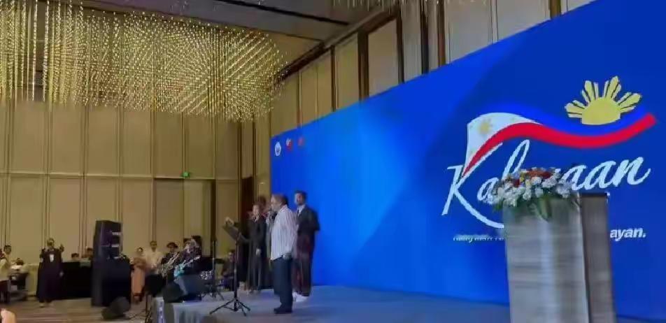 菲律宾等不及了，再次喊话中国

6月9日，菲律宾驻华大使馆在北京办独立日招待会，