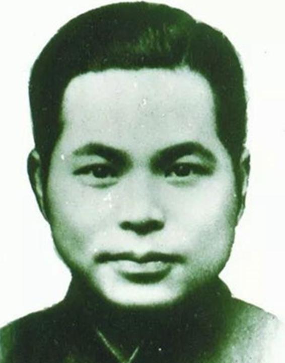 1949年，南京解放当天，叶剑英给陈士榘发了封电报，让他立马到监狱里找一个名叫谢